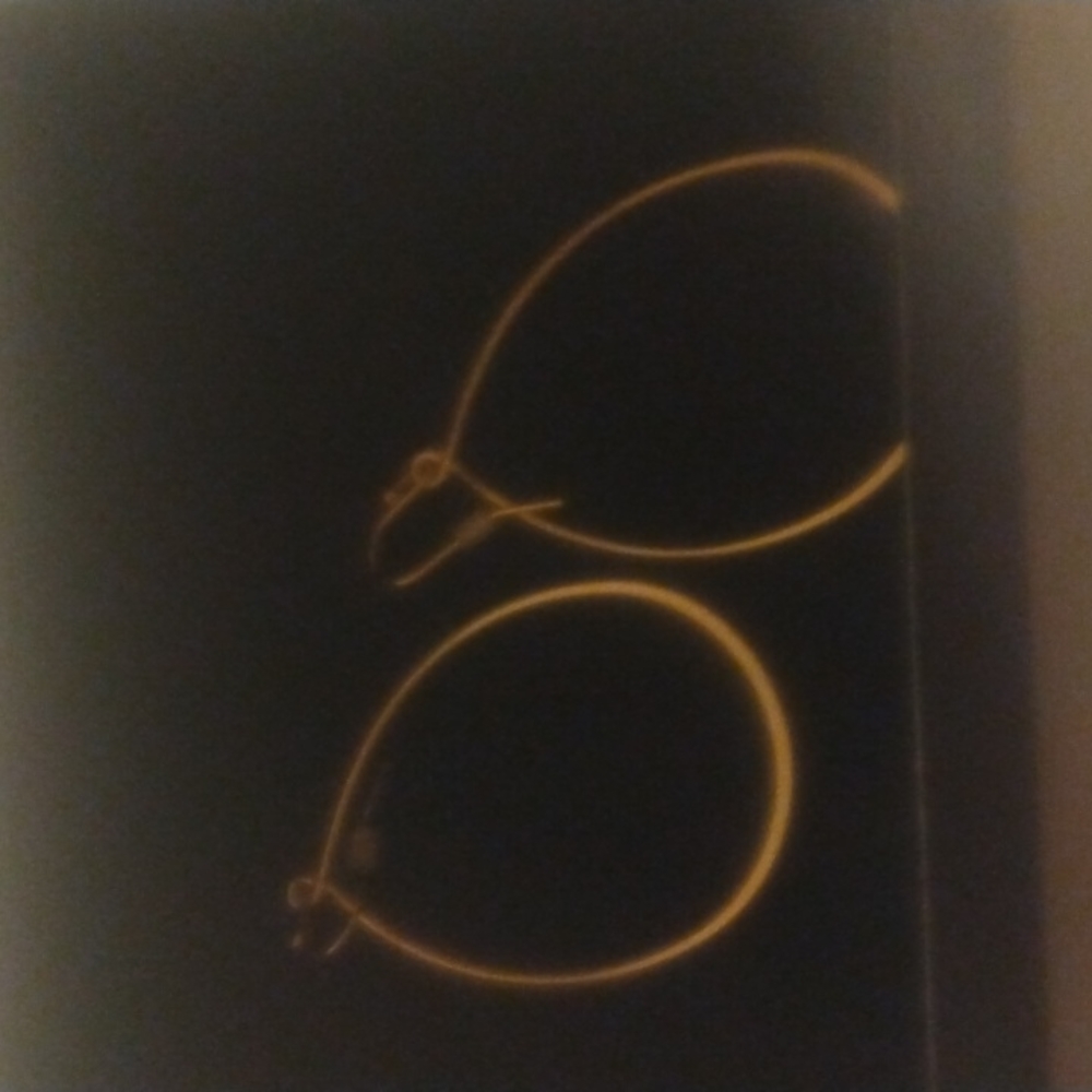 Earring - Picture 3 of 4